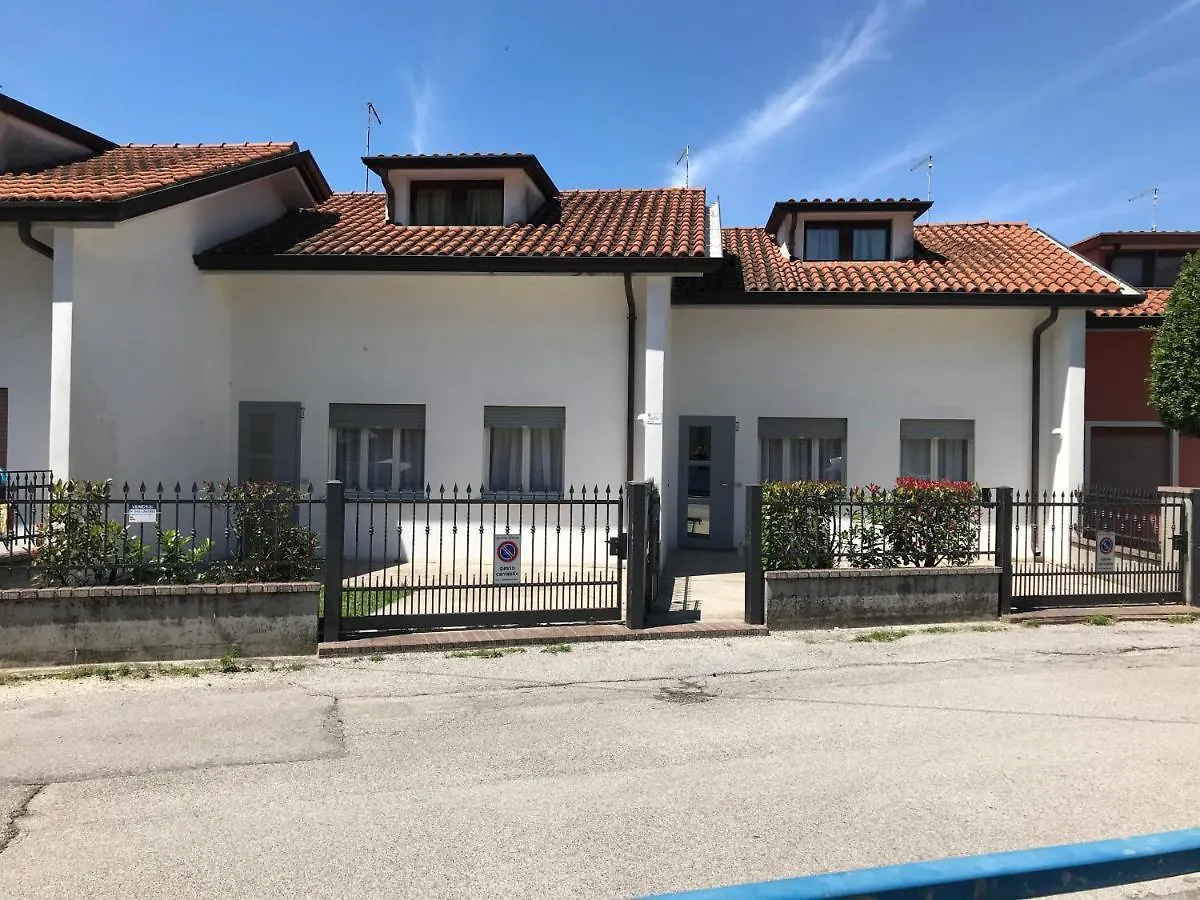 Villini Oasi - Casetta Vicino Al Mare Con Scoperto Esclusivo Da Colla Lido di Jesolo